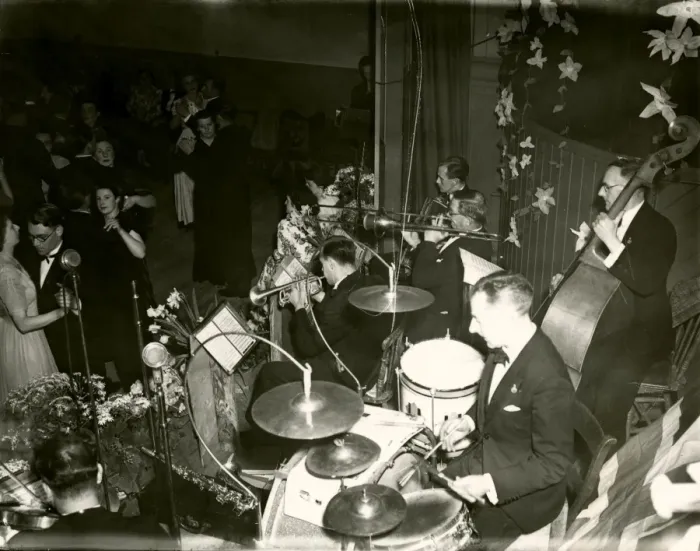 Framed Print : Ron Jeens Dance Orchestra - April 1948 Framed Print : Ron Jeens Dance Orchestra - April 1948