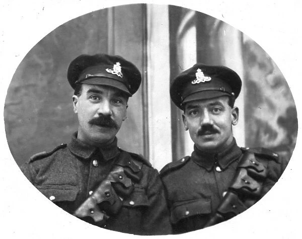 RSR 16th Battalion, Sussex Yeomanry, portrait of two soldiers