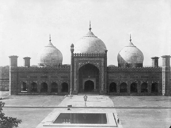 RSR 2  /  6th Battalion, Mosque opposite Fort Lahore 1917-18