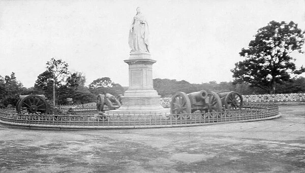 RSR 2  /  6th Battalion, Queen Victoria statue, Bangalore, 1916