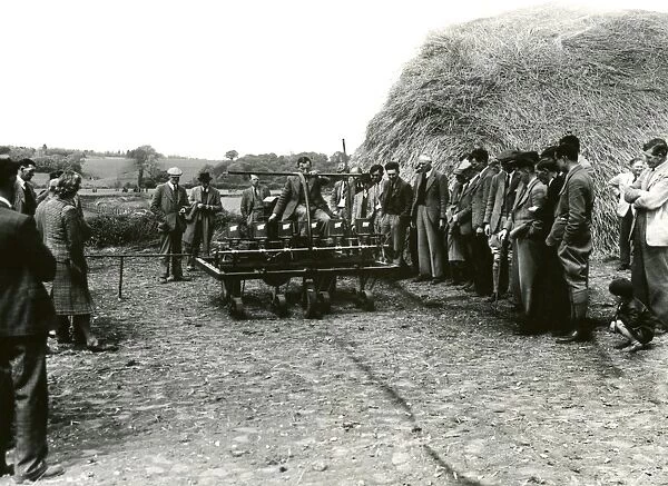 Sugar Beet Demonstration at Selham - May 1948