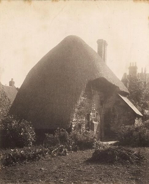 A thatched cottage in Steyning, 1912