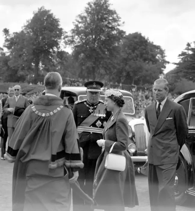 Framed Print : Visit of HM The Queen and Prince Philip, 30th July 1956