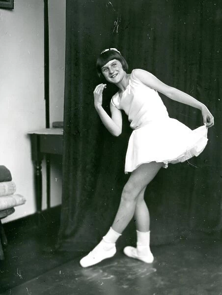 Young girl in ballet pose, March 1938