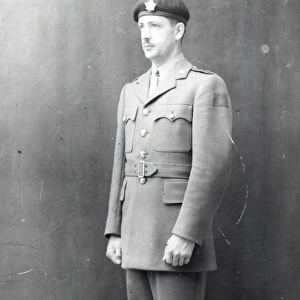 Canadian Auxiliary Services Uniform - November 1943