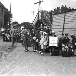 Evacuees arriving, September 1939 Evacuees arriving, September 1939