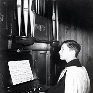 Organist - about June 1943