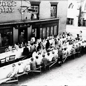 Petworth VJ celebrations, 15 August 1945