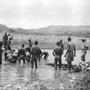 RSR 2 / 6th Battalion, Building a Bund to make a swimming pool