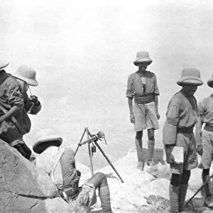 RSR 2 / 6th Battalion, Indian signalers with Heliograph"