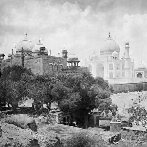 RSR 2 / 6th Battalion, Taj Mahal from river side"
