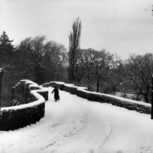 Stopham Bridge in snow, 1938