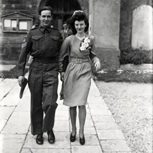 Wartime wedding couple, May 1943