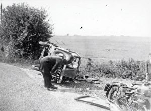 Car smash at crossroads - July 1938