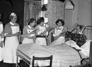 Christmas Day in Chichester hospital, 25 Dec 1962