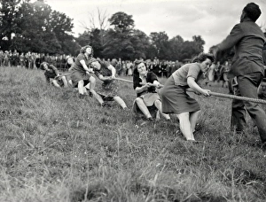 Come on girls, PULL! - July 1946 Come on girls, PULL! - July 1946
