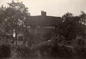 John Fletcher Collection - 'Wanderings in Sussex' Collection: Cottage near Barnes Green, 1910