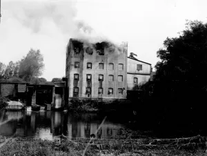 Building Prints: Coultershaw Mill on fire, Petworth, 16 May 1946