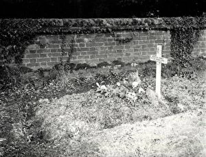 Images Dated 13th April 2015: Ebernoe Churchyard Grave of German Airmen - August 1940