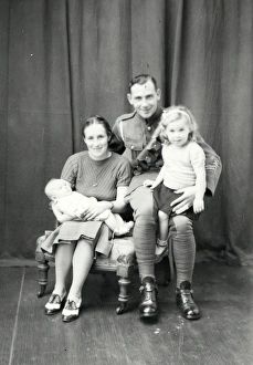 Military Prints: Family Group - October 1940