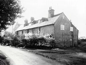 Images Dated 18th May 2015: Iping Old Cottages - 27 January 1946