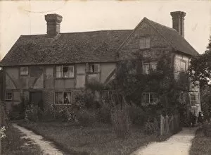 Images Dated 17th January 2014: Lindfield: a farmhouse, 1908