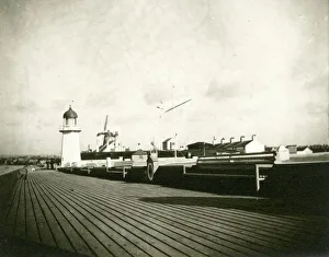 Littlehampton Secular, Pier