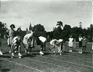 Images Dated 10th March 2015: Lurgashll School Sports, July 1940