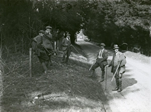 Five men hunting in West Sussex, February 1938
