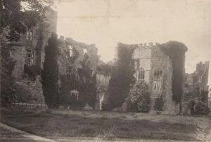 Images Dated 12th December 2012: Midhurst: Cowdray ruins, 1905