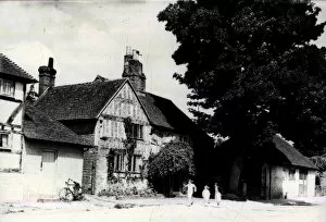 Images Dated 16th March 2015: Old cottage at Easebourne - July 1939