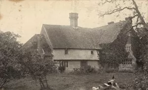Images Dated 12th December 2012: An old farm house in Chithurst, 1902