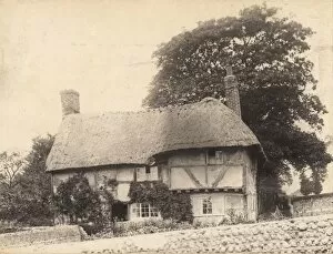 Images Dated 30th May 2013: An old thatched cottage in north Lancing, 1902