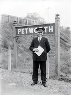 Images Dated 21st May 2015: Petworth Railway Station - 2 May 1946