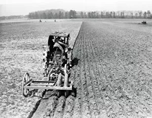 Images Dated 1st June 2015: Ploughing at Petworth - April 1947