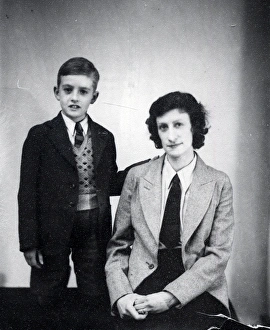 Clothing Prints: Portrait of a mother and child - December 1941