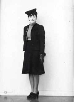 Fashion Prints: Portrait of a young woman - December 1940