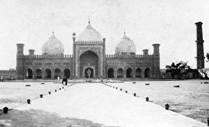 Images Dated 27th January 2015: RSR 2 / 6th Battalion, Badshahi Mosque, Lahore 1917-18