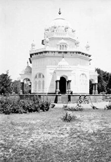 Images Dated 14th October 2014: RSR 2 / 6th Battalion, Memorial to 98th Sikh Regiment, Ferozepore, 1917