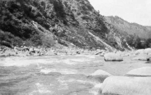 Images Dated 20th February 2015: RSR 2 / 6th Battalion, River scene, Chamba 1918