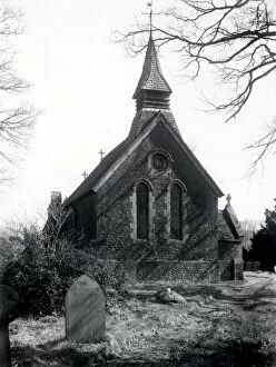 Images Dated 18th May 2015: St Lukes Church, Linch - March 1946