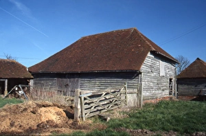 Wooden barn at Griffins Farm, West Grinstead